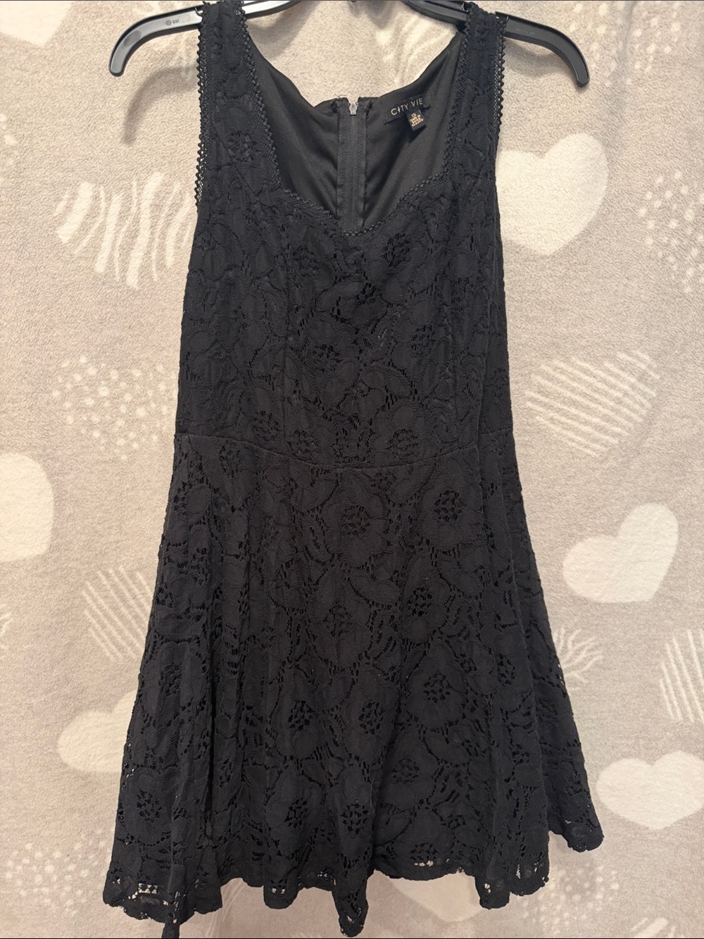 City Vibe Black Lace Mini Dress – Sleeveless A-Line